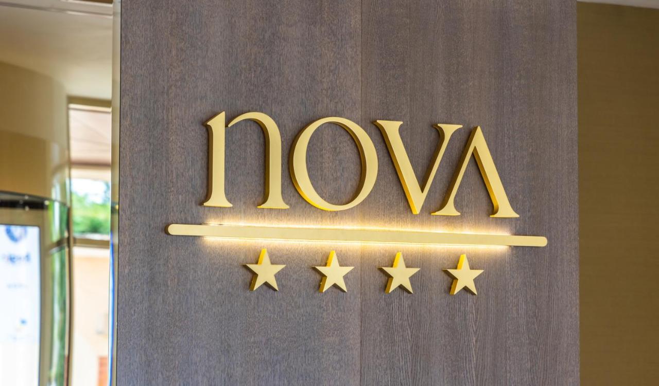 Hotel Nova Luxury Targoviste Exteriér fotografie